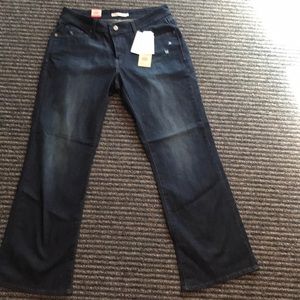 Levi’s new with tags 31/30 curvy bootcut